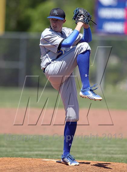 Thumbnail 3 in Crandall vs North Lamar (UIL 3A Bi-District Playoff) photogallery.