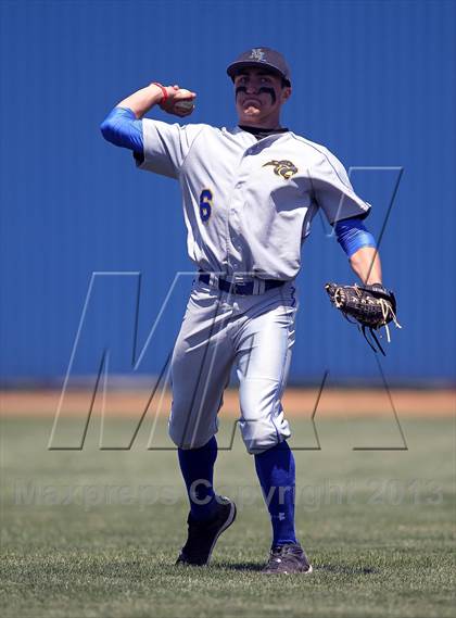 Thumbnail 2 in Crandall vs North Lamar (UIL 3A Bi-District Playoff) photogallery.