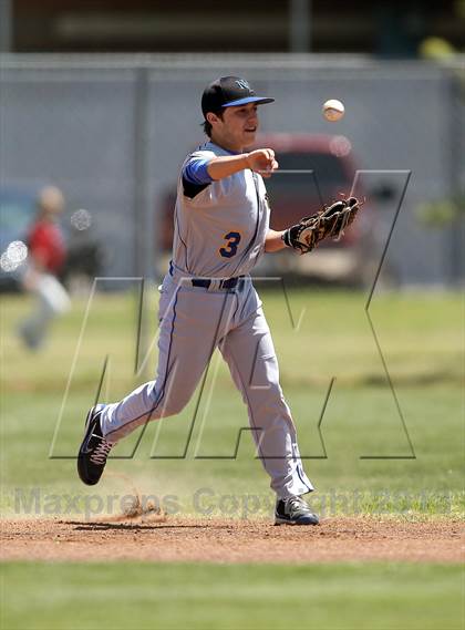 Thumbnail 2 in Crandall vs North Lamar (UIL 3A Bi-District Playoff) photogallery.