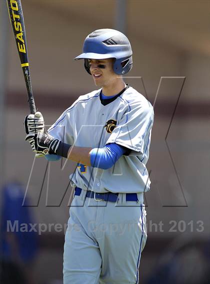 Thumbnail 2 in Crandall vs North Lamar (UIL 3A Bi-District Playoff) photogallery.