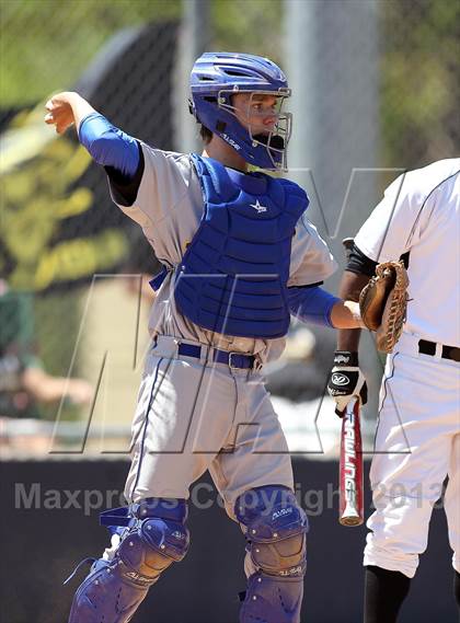 Thumbnail 3 in Crandall vs North Lamar (UIL 3A Bi-District Playoff) photogallery.