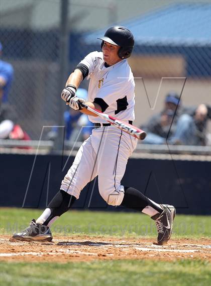 Thumbnail 1 in Crandall vs North Lamar (UIL 3A Bi-District Playoff) photogallery.