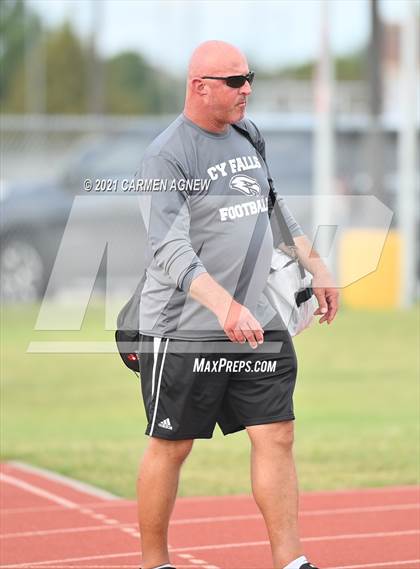 Thumbnail 1 in Cypress Ranch vs Cypress Falls (B Teams) photogallery.
