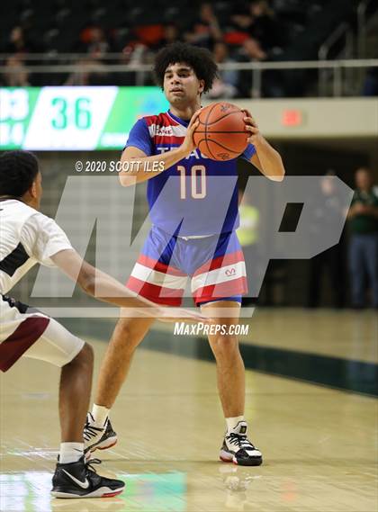 Thumbnail 3 in Harvest Prep vs. Zane Trace (OHSAA D3 Regional Semifinal) photogallery.