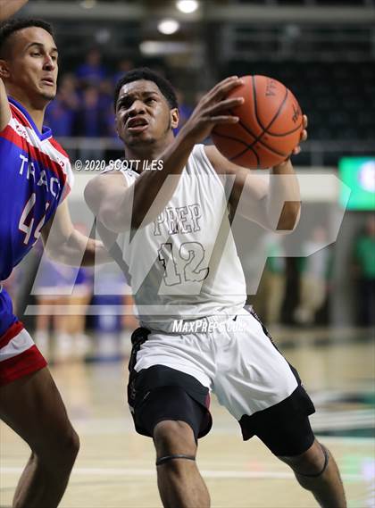Thumbnail 3 in Harvest Prep vs. Zane Trace (OHSAA D3 Regional Semifinal) photogallery.