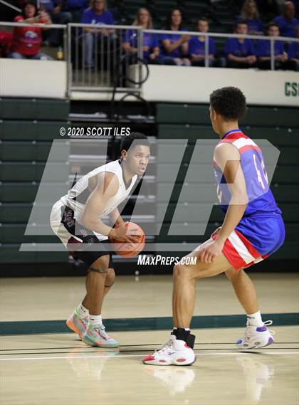 Thumbnail 2 in Harvest Prep vs. Zane Trace (OHSAA D3 Regional Semifinal) photogallery.