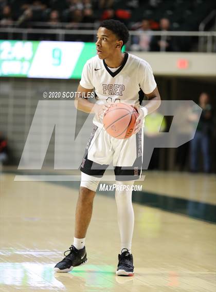 Thumbnail 3 in Harvest Prep vs. Zane Trace (OHSAA D3 Regional Semifinal) photogallery.