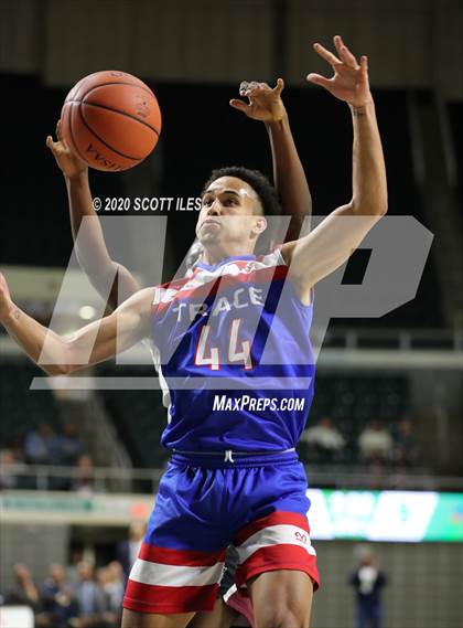 Thumbnail 2 in Harvest Prep vs. Zane Trace (OHSAA D3 Regional Semifinal) photogallery.