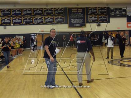 Thumbnail 2 in Desert Vista TOC Ceremony photogallery.