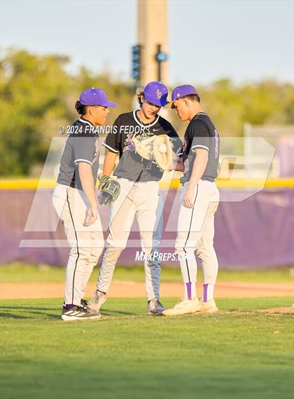 Thumbnail 3 in Lennard @ Sickles (Saladino) photogallery.