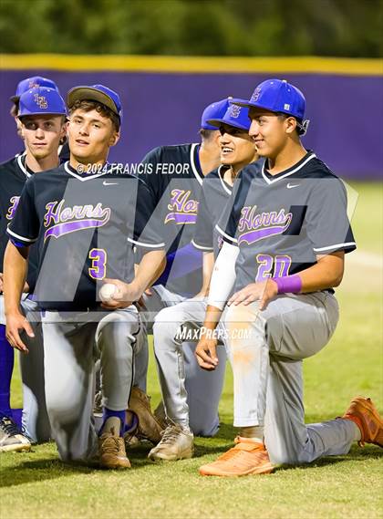 Thumbnail 1 in Lennard @ Sickles (Saladino) photogallery.