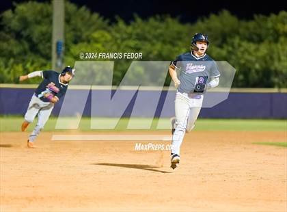 Thumbnail 2 in Lennard @ Sickles (Saladino) photogallery.