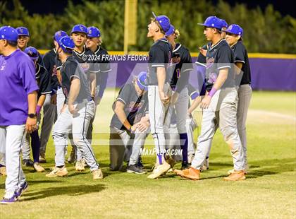 Thumbnail 2 in Lennard @ Sickles (Saladino) photogallery.