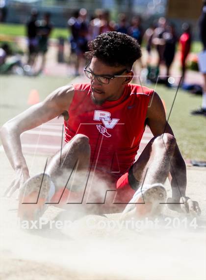 Thumbnail 2 in Wildcat Relays Boys photogallery.