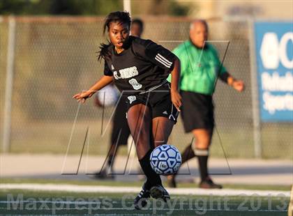Thumbnail 3 in Evangelical Christian vs  St. Johns Country Day (FHSAA 1A Final)  photogallery.