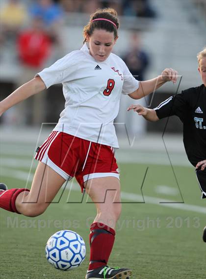 Thumbnail 3 in Evangelical Christian vs  St. Johns Country Day (FHSAA 1A Final)  photogallery.