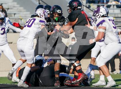 Thumbnail 2 in Timber Creek vs. Euless Trinity (UIL 6A Division 1 Bi-District) photogallery.
