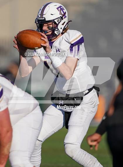 Thumbnail 2 in Timber Creek vs. Euless Trinity (UIL 6A Division 1 Bi-District) photogallery.