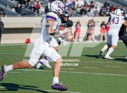 Thumbnail 1 in Timber Creek vs. Euless Trinity (UIL 6A Division 1 Bi-District) photogallery.
