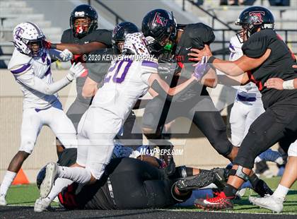 Thumbnail 2 in Timber Creek vs. Euless Trinity (UIL 6A Division 1 Bi-District) photogallery.