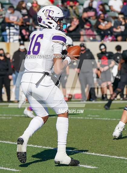 Thumbnail 3 in Timber Creek vs. Euless Trinity (UIL 6A Division 1 Bi-District) photogallery.