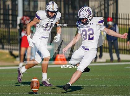 Thumbnail 1 in Timber Creek vs. Euless Trinity (UIL 6A Division 1 Bi-District) photogallery.