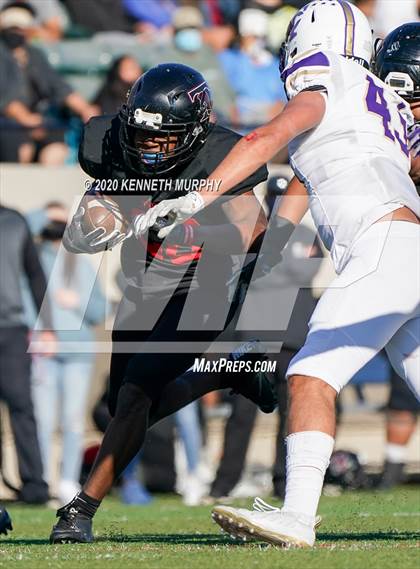 Thumbnail 2 in Timber Creek vs. Euless Trinity (UIL 6A Division 1 Bi-District) photogallery.