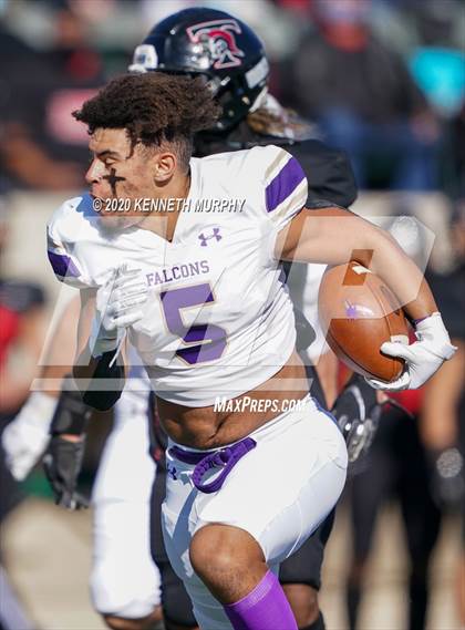 Thumbnail 3 in Timber Creek vs. Euless Trinity (UIL 6A Division 1 Bi-District) photogallery.