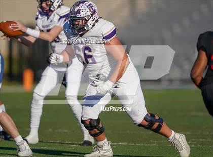 Thumbnail 1 in Timber Creek vs. Euless Trinity (UIL 6A Division 1 Bi-District) photogallery.