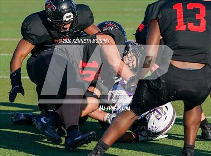 Thumbnail 3 in Timber Creek vs. Euless Trinity (UIL 6A Division 1 Bi-District) photogallery.