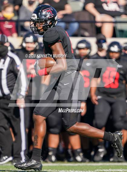 Thumbnail 3 in Timber Creek vs. Euless Trinity (UIL 6A Division 1 Bi-District) photogallery.