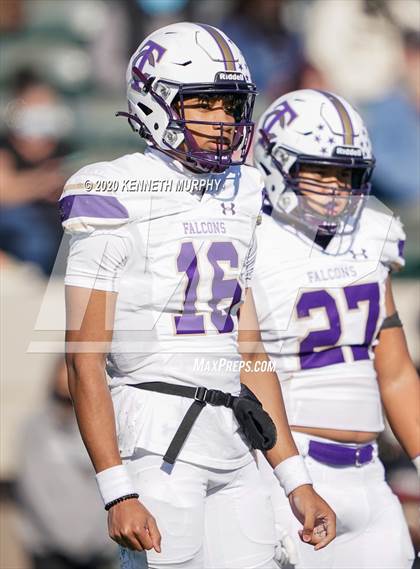 Thumbnail 3 in Timber Creek vs. Euless Trinity (UIL 6A Division 1 Bi-District) photogallery.
