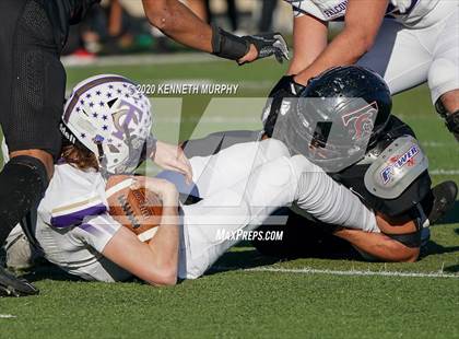 Thumbnail 2 in Timber Creek vs. Euless Trinity (UIL 6A Division 1 Bi-District) photogallery.