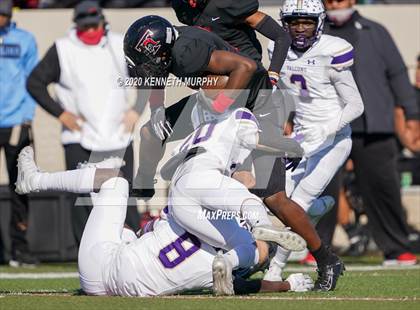 Thumbnail 1 in Timber Creek vs. Euless Trinity (UIL 6A Division 1 Bi-District) photogallery.