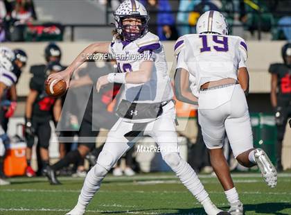 Thumbnail 3 in Timber Creek vs. Euless Trinity (UIL 6A Division 1 Bi-District) photogallery.