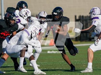 Thumbnail 1 in Timber Creek vs. Euless Trinity (UIL 6A Division 1 Bi-District) photogallery.