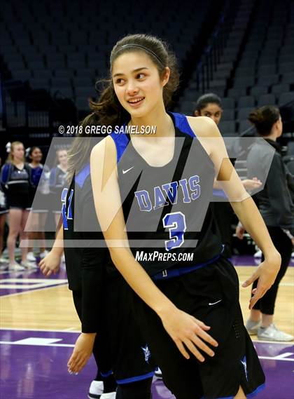 Thumbnail 1 in St. Francis vs. Davis photogallery.