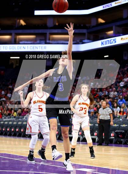 Thumbnail 2 in St. Francis vs. Davis photogallery.