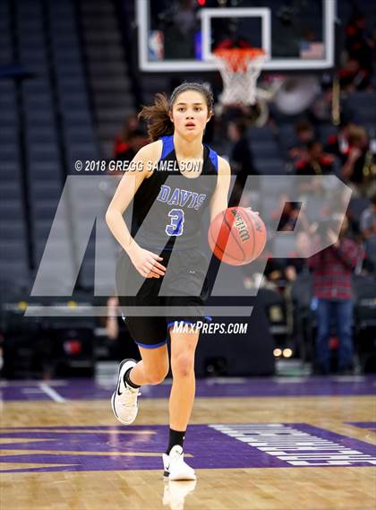 Thumbnail 2 in St. Francis vs. Davis photogallery.