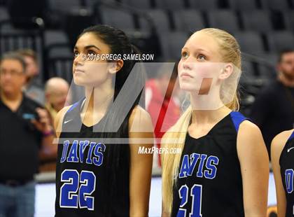 Thumbnail 1 in St. Francis vs. Davis photogallery.
