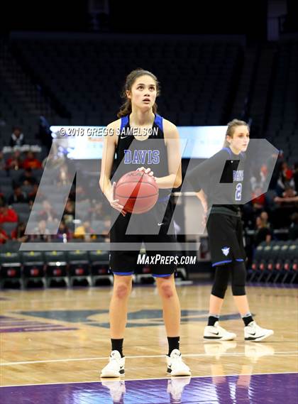 Thumbnail 3 in St. Francis vs. Davis photogallery.