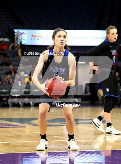 Thumbnail 1 in St. Francis vs. Davis photogallery.
