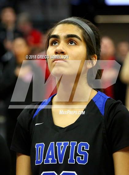 Thumbnail 2 in St. Francis vs. Davis photogallery.