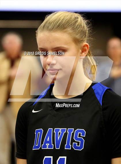 Thumbnail 1 in St. Francis vs. Davis photogallery.