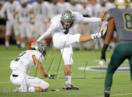 Thumbnail 1 in Granite Bay vs. Long Beach Poly (CIF State D1 Final) photogallery.