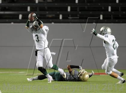 Thumbnail 2 in Granite Bay vs. Long Beach Poly (CIF State D1 Final) photogallery.
