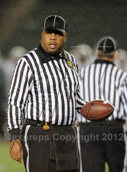 Thumbnail 3 in Granite Bay vs. Long Beach Poly (CIF State D1 Final) photogallery.
