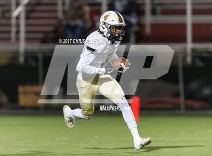 Thumbnail 2 in Dobyns-Bennett vs. Bradley Central (TSSAA Division I Class 6A Second Round) photogallery.