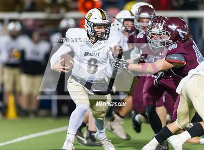 Thumbnail 2 in Dobyns-Bennett vs. Bradley Central (TSSAA Division I Class 6A Second Round) photogallery.