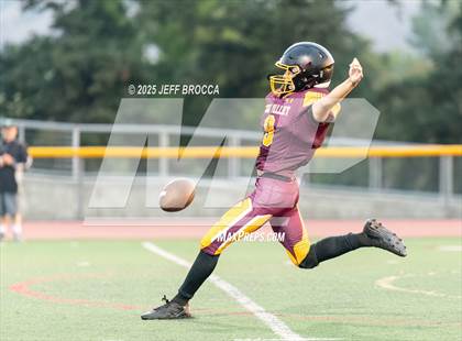Thumbnail 1 in Thousand Oaks @ Simi Valley photogallery.